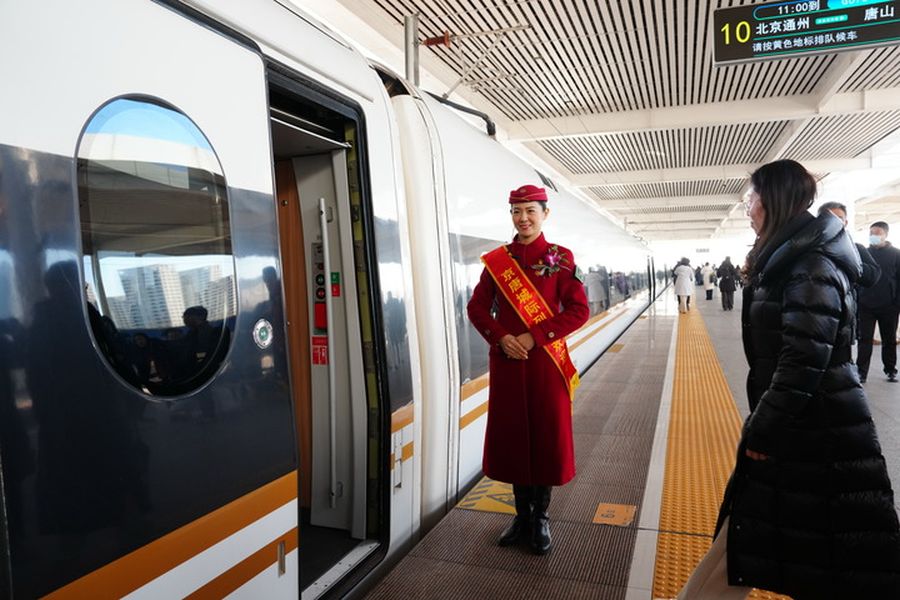 Cina, le ferrovie registrano il picco di rientri dalle vacanze di Capodanno Cina, le ferrovie registrano il picco di rientri dalle vacanze di Capodanno