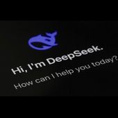 Il fenomeno rivoluzionario cinese Deepseek mette in ginocchio Wall Street e i guru della Silicom Valley
