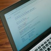 Con questa decisione di Google, le PMI rischiano di sparire dal Web