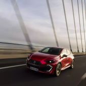 Nuova Renault Clio: la compatta che ridefinisce le regole del segmento