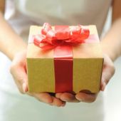 Cosa rischia l’imprenditore per un piccolo regalo ad un pubblico dipendente? Cosa rischia l’imprenditore per un piccolo regalo ad un pubblico dipendente?