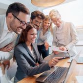 L’insieme è meglio: il coach come facilitatore del genio collettivo L’insieme è meglio: il coach come facilitatore del genio collettivo