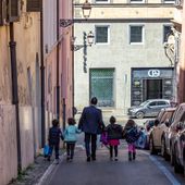 Gentitori, lavoro e chiusure scolastiche Gentitori, lavoro e chiusure scolastiche