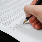 Statali, contratti rinnovati: scatti stipendio non legati ad anzianità e più smart working Statali, contratti rinnovati: scatti stipendio non legati ad anzianità e più smart working