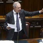 Auto, Urso “L’Ue faccia in fretta per evitare il collasso”