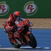 Marc Marquez trionfa nella prima sfida della MotoGp in Thailandia
