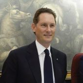 Ferrari, Elkann “2024 brillante, entusiasmo per Hamilton”