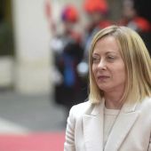 Ucraina, Meloni al vertice di Parigi “Lavorare con gli Usa per la pace”