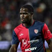 Balzo salvezza del Cagliari, Monza travolto 3-0