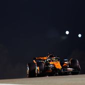 Piastri in pole in Bahrain davanti a Russell, terzo Leclerc