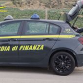 Sequestrate opere d’arte contraffatte esposte in un museo a Roma