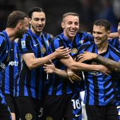 L’Inter risponde al Napoli, batte il Verona e torna a -3