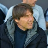 Conte “Ai tifosi interessa lo scudetto del Napoli, non il mio futuro”