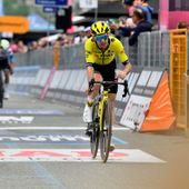 Harper vince a Sestriere, Simon Yates ipoteca il Giro 2025