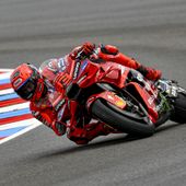 Marc Marquez vince la sprint di Brno, Bastianini sul podio