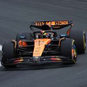 Piastri vince il Gp d’Olanda, ritiro Norris, male le Ferrari