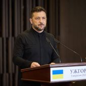 Zelensky “Mondo deve costringere criminali Cremlino a fermare uccisioni”