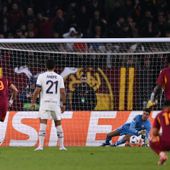 La Roma sbaglia tre volte lo stesso rigore, il Lille vince 1-0