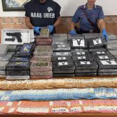 Sequestrati a Roma 200 kg di cocaina, arrestato 23enne albanese Sequestrati a Roma 200 kg di cocaina, arrestato 23enne albanese