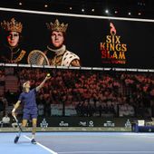 Sinner batte Alcaraz in finale e vince il “Six Kings Slam” Sinner batte Alcaraz in finale e vince il “Six Kings Slam”