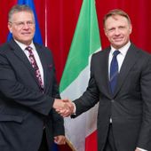 Lollobrigida incontra Sefcovic, focus su Mercosur e tutela del Made in Italy Lollobrigida incontra Sefcovic, focus su Mercosur e tutela del Made in Italy