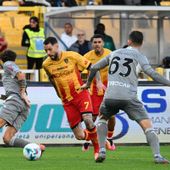 Scontro diretto senza gol, al Via del Mare Lecce-Verona 0-0