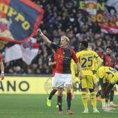 Il Genoa batte il Verona in rimonta, primo successo per De Rossi Il Genoa batte il Verona in rimonta, primo successo per De Rossi