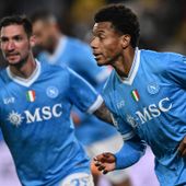 Neres e Hojlund stendono il Milan, Napoli in finale di Supercoppa Neres e Hojlund stendono il Milan, Napoli in finale di Supercoppa