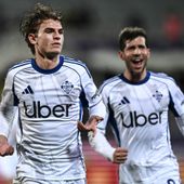 Il Como vince 3-1 in rimonta a Firenze, ai quarti contro il Napoli