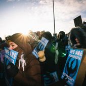 In migliaia a Minneapolis contro Ice, appare a sorpresa Bruce Springsteen