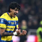 Tonfo Milan a San Siro: il Parma passa con Troilo, Inter a +10 Tonfo Milan a San Siro: il Parma passa con Troilo, Inter a +10