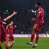 La Roma travolge la Cremonese 3-0 e aggancia il Napoli al 3° posto La Roma travolge la Cremonese 3-0 e aggancia il Napoli al 3° posto