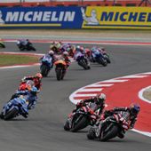 Bezzecchi vince anche ad Austin, doppietta Aprilia con Martin secondo Bezzecchi vince anche ad Austin, doppietta Aprilia con Martin secondo
