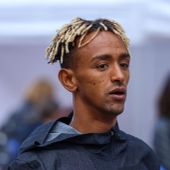 Impresa Crippa, è il primo italiano a vincere la Maratona di Parigi Impresa Crippa, è il primo italiano a vincere la Maratona di Parigi