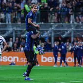 Inter-Cagliari 3-0, nerazzurri sempre più lanciati verso lo scudetto Inter-Cagliari 3-0, nerazzurri sempre più lanciati verso lo scudetto
