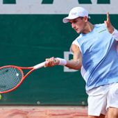 Impresa Arnaldi, piega Tiafoe e sfida Berrettini ai quarti del Roland Garros Impresa Arnaldi, piega Tiafoe e sfida Berrettini ai quarti del Roland Garros