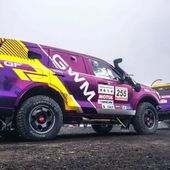 Pilota italiana affronta il Taklimakan Rally su un NEV cinese Pilota italiana affronta il Taklimakan Rally su un NEV cinese