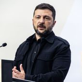 Ucraina, Zelensky “Drone russo ha colpito centrale stoccaggio di Cernobyl”