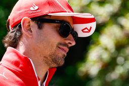 Gp Bahrain, Leclerc in prima fila dopo penalizzazione piloti Mercedes