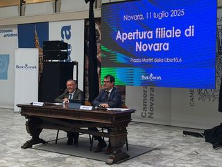 Alcuni momenti dell'inaugurazione tenuta oggi a Novara Alcuni momenti dell'inaugurazione tenuta oggi a Novara