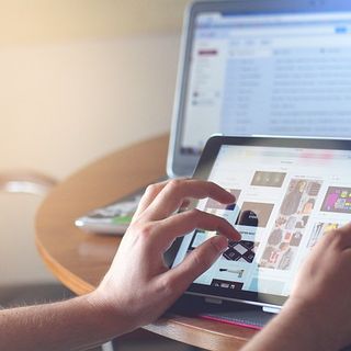 Dazi: Confesercenti, bene Parigi su tassazione big tech, necessario correggere squilibrio fiscale tra online e offline