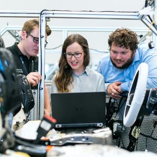 AUTOMOTIVE – Bene nuova strategie Ue su settore auto, ma servono misure adeguate a piccole imprese della filiera