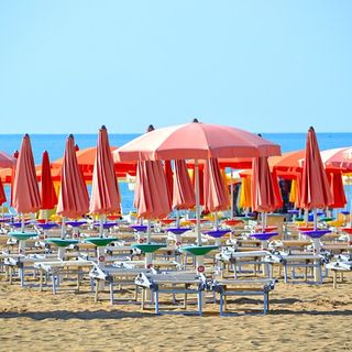 Turismo: spiagge e riviere motore dell’estate.