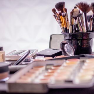 Trucco e indipendenza: come trasformare la passione per il make-up in un lavoro da libero professionista
