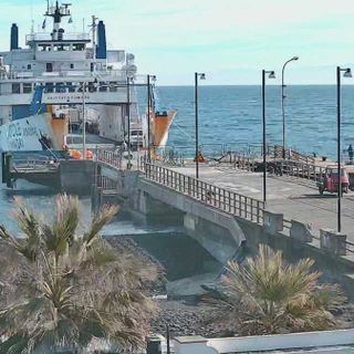 Stromboli, al via i lavori per il molo di Scari - operazione sprint dopo il ciclone Harry