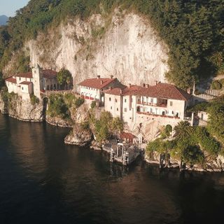 L'Eremo di Santa Caterina del Sasso ha celebrato il 25 aprile con visite guidate e pic-nic tra storia e memoria