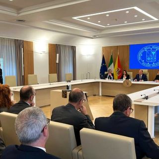 Regione Siciliana, Schifani convoca i dirigenti: «Più controlli per prevenire illeciti e corruzione»