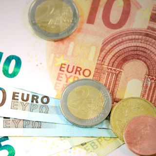 Audizione Confcommercio su Manovra: congiuntura economica in rallentamento. Bene la riduzione strutturale del cuneo fiscale ed il sistema Irpef a tre aliquote, ma occorre puntare alla riduzione della seconda dal 35% al 33%