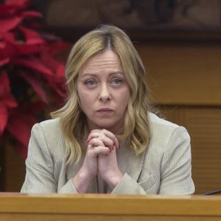 Meloni “Avanti a difesa dell’Italia senza esitazioni”