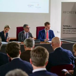 “RiforestAzione”, più verde in 13 grandi città contro il climate change